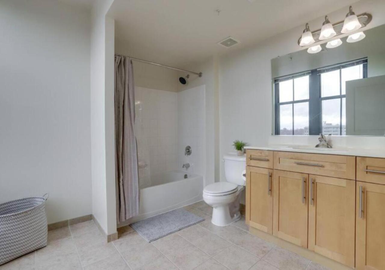 Splendid 2 Bedroom Condo At Pentagon City Arlington Exterior foto